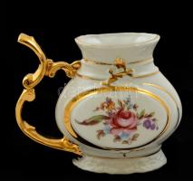 Csehszlovák virágmintás porcelán kiöntő, matricás, hibátlan, jelzett, m: 11,5 cm