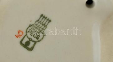 Zsolnay porcelán kislány tejes korsóval, kézzel festett, jelzett, hibátlan, m: 7 cm