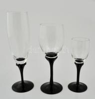 6 db pezsgős, 6 db likőrös, 7 db boros pohár, hibátlanok