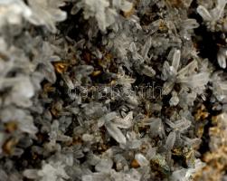 Szép hegyi kristály pirittel, 10x6x8 cm