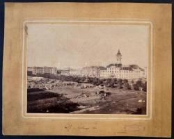 cca 1900 Szeged, Széchenyi tér, Új Városháza, piac. Nagyméretű fotó kartonon. Letzer és Társa, pecsé...