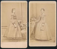 cca 1863 Licskó pesti műtermében készült, 2 db vizitkártya méretű fénykép azonosítatlan hölgyről 10x6,5 cm