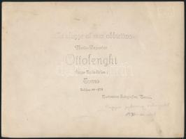 cca 1930 A magyar jégkorong válogatottat ábrázoló nagyméretű Torinóban készült fotó / Large Photo of...