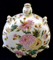 cca 1880 Zsolnay kulacs, kézze festett vírágmotívumokkal, porcelánfajansz, jelzett, formaszám: 705, ...