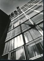 cca 1975 Kortárs fotóművészeti alkotások, 4 db feliratozott, vintage fénykép, 24x18 cm