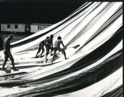 cca 1975 Kortárs fotóművészeti alkotások, 4 db feliratozott, vintage fénykép, 24x18 cm