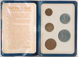 Nagy-Britannia 1971. 1/2p-10p (5xklf) forgalmi sor, műbőr tokban, rövid angol nyelvű tájékoztatóval a decimális pénzrendszerre való átállásról T:1- Great Britain 1971. 1/2 Penny - 10 Pence (5xdiff) coin set in plastic case, with description about the Decimal Day C:AU