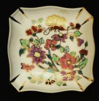 Zsolnay pillangó mintás ékszeres dobozka, kézzel festett jelzett, hibátlan, 7,5×7,5 cm