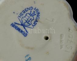 Herendi Hófehérke, kézzel festett, jelzett, apró lepattanásokkal, m: 13,5 cm