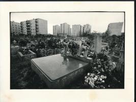 cca 1983 Péntek László: Lakótelepen I-II., feliratozott vintage fotóművészeti alkotások, 18x24 cm