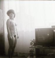 cca 1970 Aktfelvételek rollfilmen, 12 db szabadon felhasználható, vintage negatív, 6x6 cm