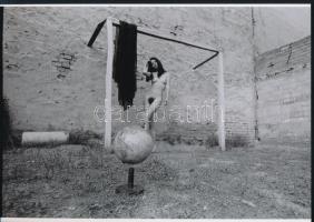 cca 1977 Örök emlékül, 4 db szolidan erotikus fénykép, vintage negatívokról készült mai nagyítások, ...