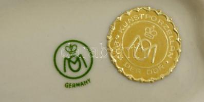 Metzler & Ortloff kisfiú a libával, kézzel festett, jelzett, hibátlan, m:10 cm