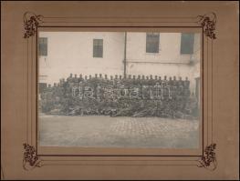 Katonai csoportképek, 17x22 cm és 25x35 cm között, kartonra ragasztott vintage fotók