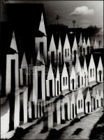 cca 1972 Kortárs fotóművészeti alkotások, 3 db vintage fénykép, kettő feliratozva, 40x30 cm és 38,5x...