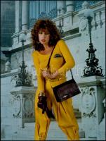 cca 1975 Női kellékek, 3 db vintage divatfotó, az egyik kasírozva, 40x30 cm