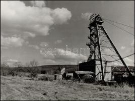cca 1970 Bányák, 4 db feliratozott vintage fotóművészeti alkotás, 30x40 cm