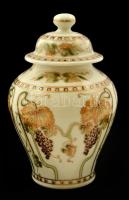 Zsolnay szőlő mintás fedeles váza, kézzel festett, jelzett, hibátlan, m:17 cm