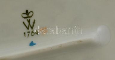 Wallendorf játszó puttó kecskével, kézzel festett, jelzett, hibátlan, m:20 cm