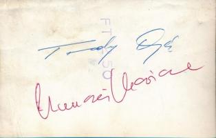 Krencsey Marianne és Torday Géza aláírásai Krencseyt ábrázoló fotólap hátulján