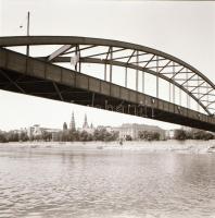 cca 1977 Szegedi városképek, 26 db szabadon felhasználható negatív, 6x6 és 6x9 cm között