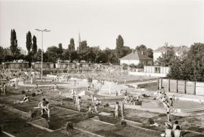 cca 1977 Szegedi városképek, 26 db szabadon felhasználható negatív, 6x6 és 6x9 cm között