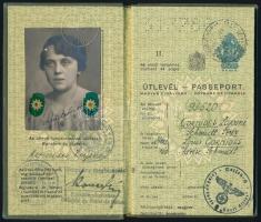 1942 Cornides Lajosné keménykötésű útlevele