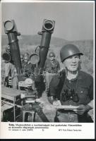 Hazai és külföldi témákban készült MTI sajtófotók, 22 db feliratozva, 21x18 cm Közte vadászat és mil...