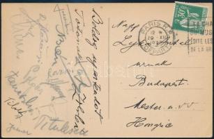 1929 A Ferencváros labdarúgó csapatának párizsi útjáról küldött képeslap a játékosok (pl.: Toldi, Lázár, Takács stb...) aláírásával. / 1929 Signed postcard of the FTC from France