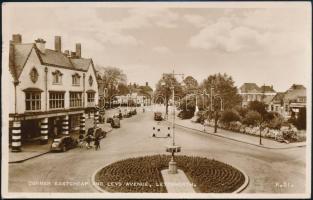 ~700 db régi nagyon vegyes képeslap: városképek, üdvözlők, motívumok. Érdekes, változatos anyag! / ~...