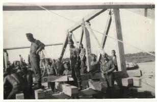 5 db RÉGI katonai fotólap (közte 1 modern előhívású és 1 fotó Rákosi Mátyással), K.u.K. csoportképek...