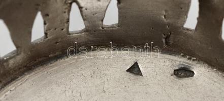 Ezüst(Ag) áttört ovális kosárka, jelzett, 14x7,4 cm, nettó: 124,5 cm