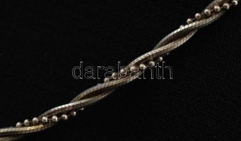 Ezüst(Ag) gyöngymintás csavart nyaklánc, jelzett, h: 41,5 cm, nettó: 12 g