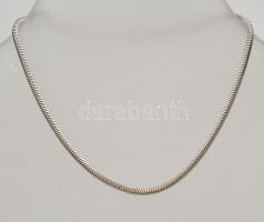 Ezüst(Ag) kígyó karkötő, jelzett, h: 18 cm, nettó: 2,3 g