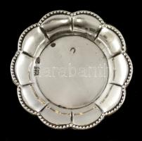 Ezüst(Ag) kis kerek tálka, jelzett, apró hibával, d: 3,8 cm, nettó: 3,4 g