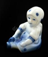 Zsolnay kékmázas porcelán kislány, kézzel festett, jelzett, hibátlan, m: 7,5 cm