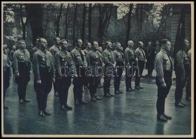 1943 Hitler birodalmi vezetők körében, nyomtatvány, 12x17 cm
