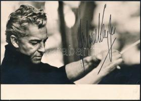 Herbert von Karajan (1908-1989) karmester aláírása őt ábrázoló levelezőlapon