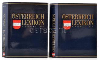 Österreich Lexikon in zwei Bänden. Harausgeben von Bamberger, Bruckmüller, Gutkas. Wien, 1995, Verlagsgemeinschaft Österreich-Lexikon. Kiadói egészvászon-kötés, kiadói papír védőborítóval, kiadói kartontokban, jó állapotban / Linen binding, in good conditon