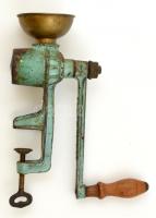 Salgótarjáni Vasgyár régi mákdaráló, öntöttvas, réz beöntővel, jelzett, h:25 cm