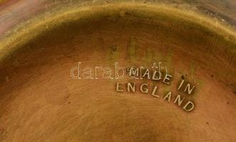 "A dolgozó kovács" - réz hamutartó, jelzett, d: 16 cm