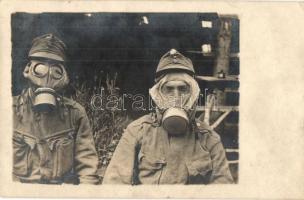 1917 Első világháborús magyar katonák gázálarcban / WWI Hungarian soldiers with gas masks, photo