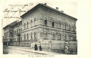 Vajdahunyad, Hunedoara; Vasgyár hivatal épülete / iron factory office (EK)