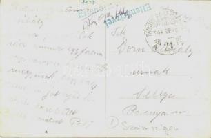 1940 Szászrégen, Reghin; bevonulás, szvasztika zászlók / entry of the Hungarian troops with swastika...