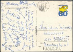 A női kézilabda-válogatott tagjainak aláírásai Chebből küldött levelezőlapon