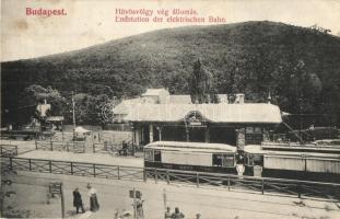 Budapest II. Hűvösvölgy, villamos végállomás, BKVT 745-ös számú villamoskocsija, Platschek Vilmos reklámja