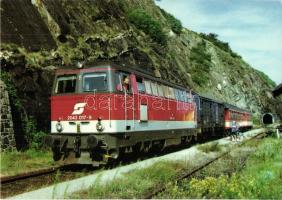 10 db MODERN külföldi vasutas, vonatos képeslap / 10 modern European trains