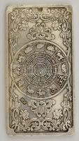 Tibeti ezüst (Ag. 50% alatti ezüst tartalommal) horoszkóp plakett, jelzett, 9,5×5 cm