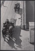 cca 1940 Reich Péter Cornel vintage szociofotója, hátoldalán pecséttel jelzett, 19x13cm