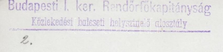 1944 Baleseti helyszínelés, két autó karambolja, hátoldalon rendőrségi pecséttel, 13x18 cm